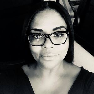 Meet your Posher, María